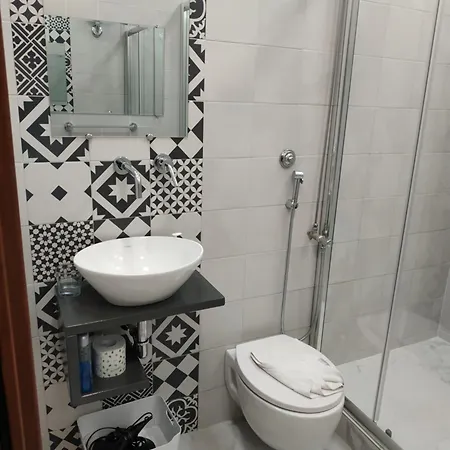 Tilde فندق مبيت وإفطار 4*