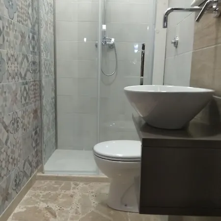 فندق مبيت وإفطار Tilde تْشيفالو