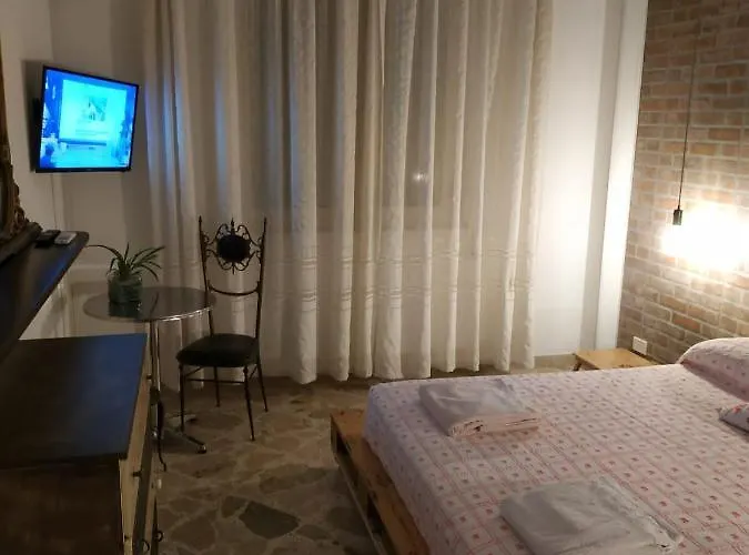 Tilde Bed & Breakfast 3*